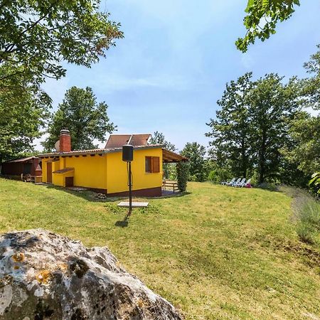 Vacation Home Latini Hum Eksteriør bilde