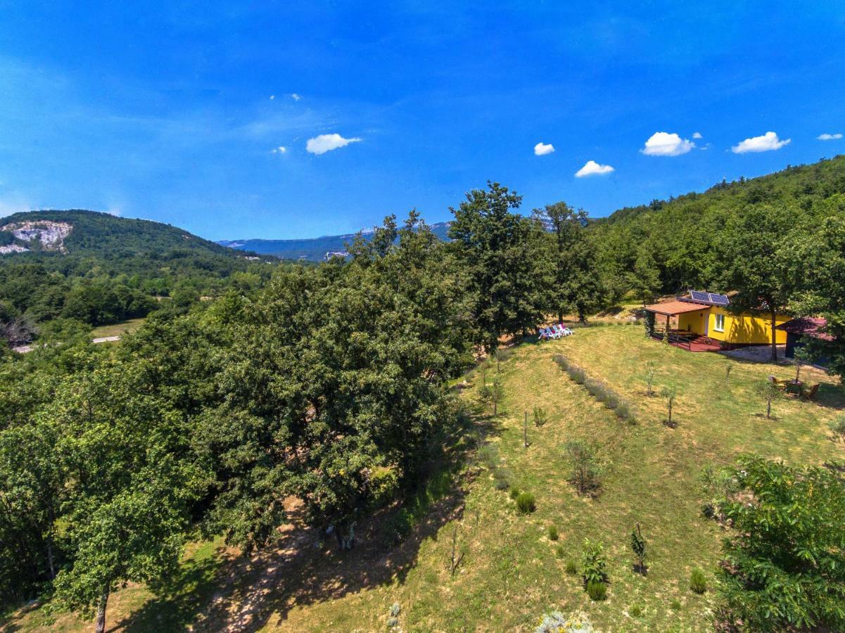 Vacation Home Latini Hum Eksteriør bilde