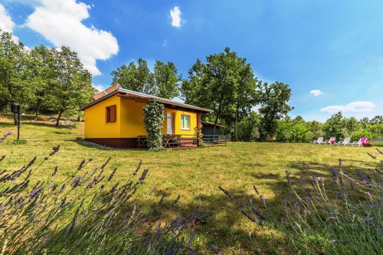 Vacation Home Latini Hum Eksteriør bilde